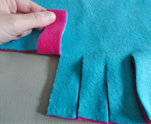 Cutting fringe No-sew fleece tie blanket tutorial easy