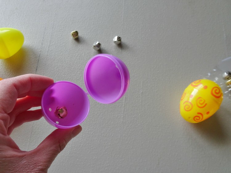 Easter eggs plastic bells jingle cat toy easy